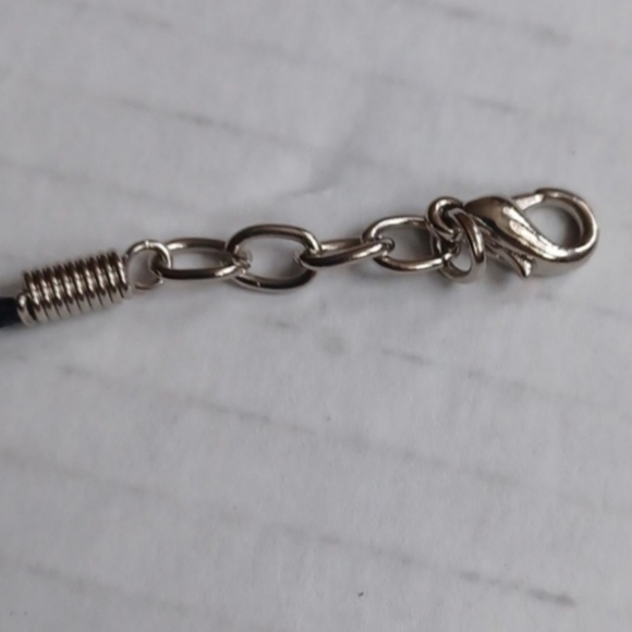 4/$30 Blue Kylie Bracelet - Picture 5 of 5